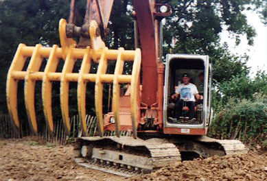 NM400 noir Digger Rake Bucket Excavator Rake pour le défrichement